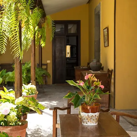 Bed and breakfast Bellasombra Suites 2*