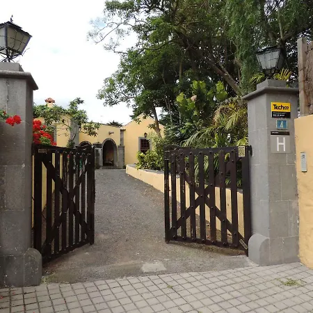 Bellasombra Suites Bed & Breakfast 2*