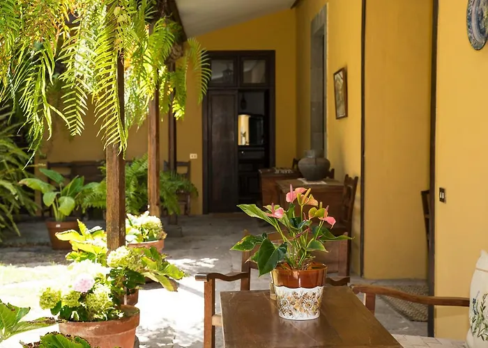 Nocleg ze śniadaniem Bellasombra Suites 2*