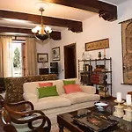 Bellasombra Suites