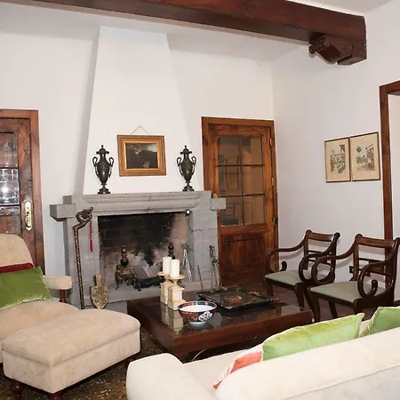 Bellasombra Suites Bed and breakfast